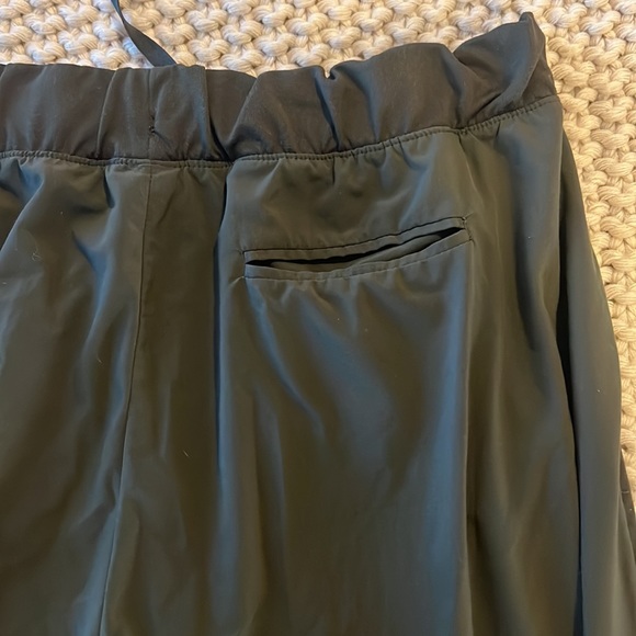 Gap Size Small Green joggers - Picture 4 of 5